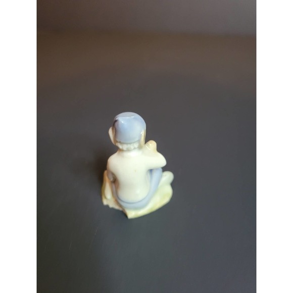 Vintage WADE Pottery Miniature Sitting Leprechaun Elf Gnome Figurine IRELAND - Picture 2 of 9